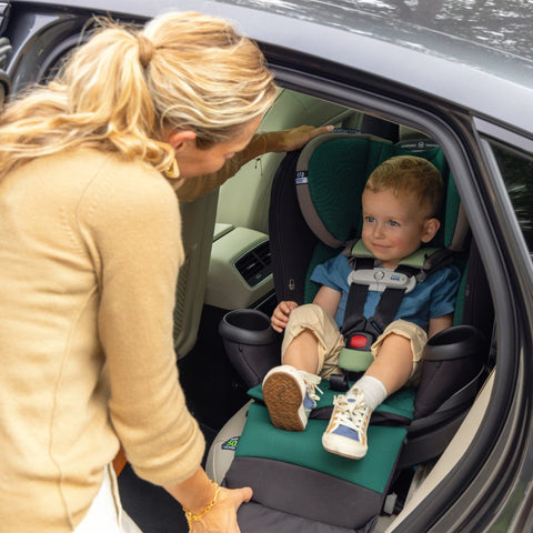 Gold Revolve360 Extend All-in-One Rotating Car Seat with Green & Gentle Fabric - Feature Image 3